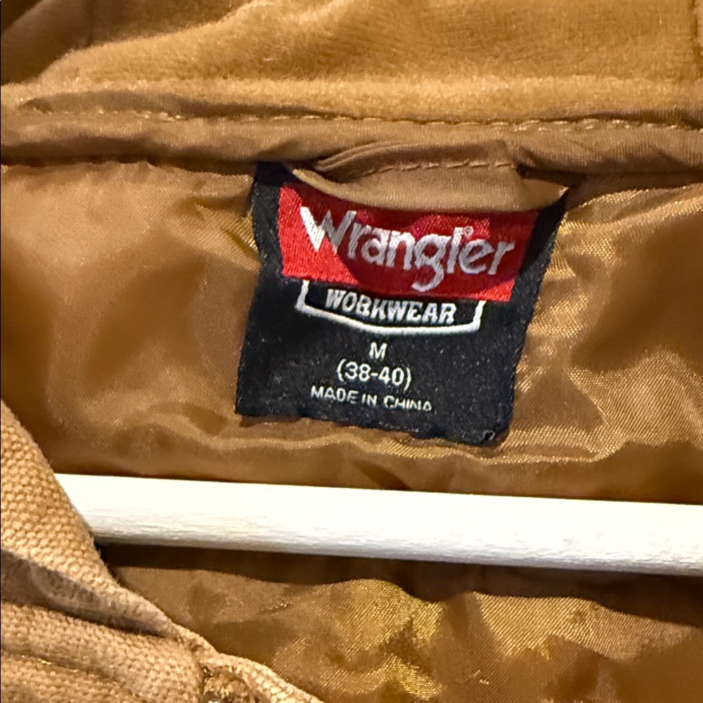 Wrangler Tan Hooded Vest - Picture 3 of 4